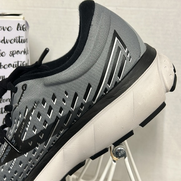 Brooks Ghost 13 Running Shoes in Gray Black - Picture 5 of 9